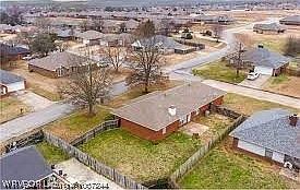 2nd image of 2214 Highland Dr