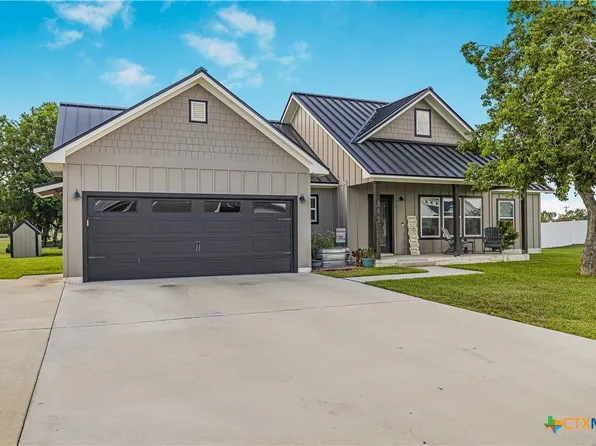 391 Honeycomb Dr, Victoria, TX 77904