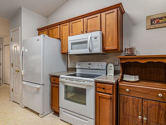 4th image of 118 Brandy Ln