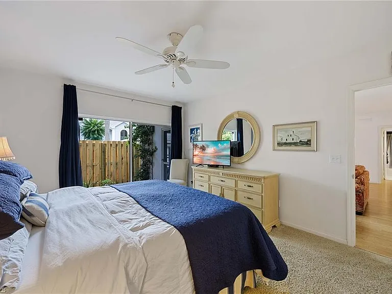 4251 Lake Forest Dr #214 — Photo 19