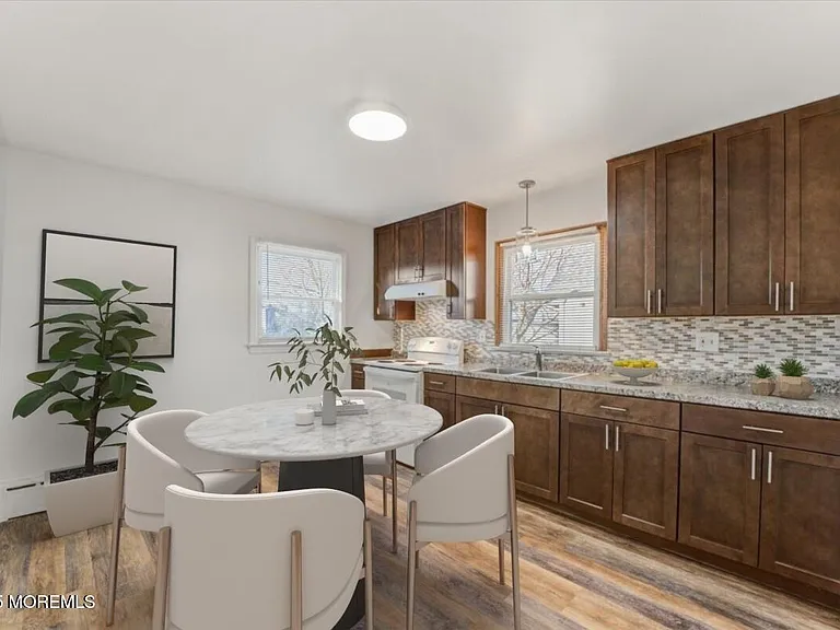 1 Gaston Ave #UPSTAIRS — Photo 2