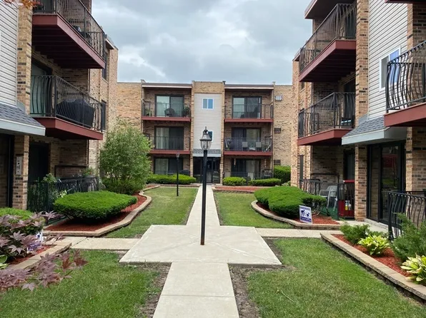 4550 W 57th St APT 1C3, Chicago, IL 60629