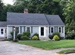 51 Homestead Rd, Lynnfield, MA 01940