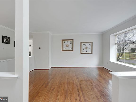 5th image of 3040 Emerald Chase Dr