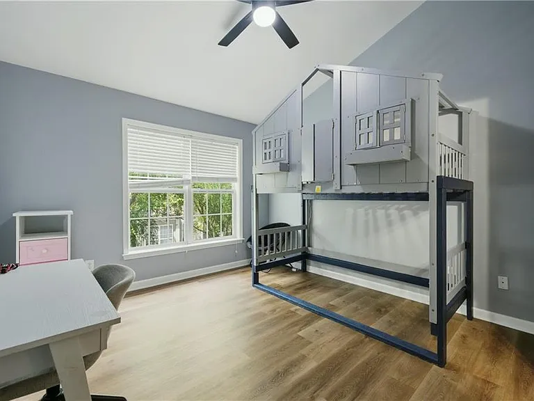 1133 Village Ct SE — Photo 14