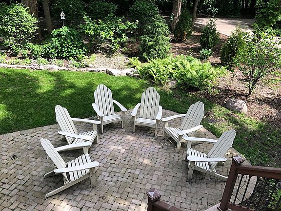3rd image of 1524 Parkview Dr