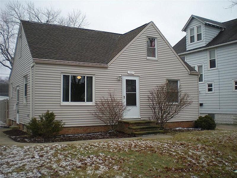 1st image of 1227 Genesee Ave
