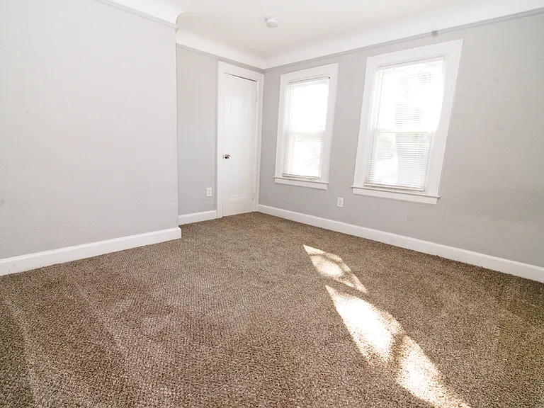 Upper master bedroom