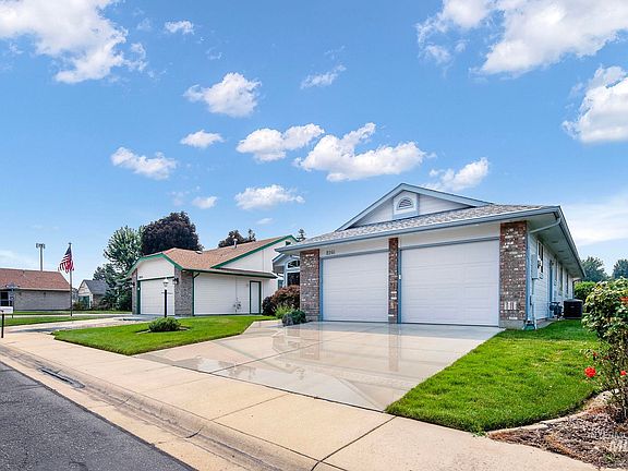 4th image of 8261 W Echo Falls Ln