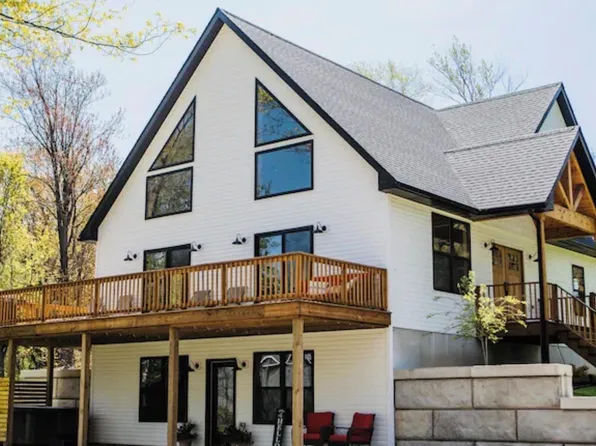 3024 Quarry Rd, Port Austin, MI 48467