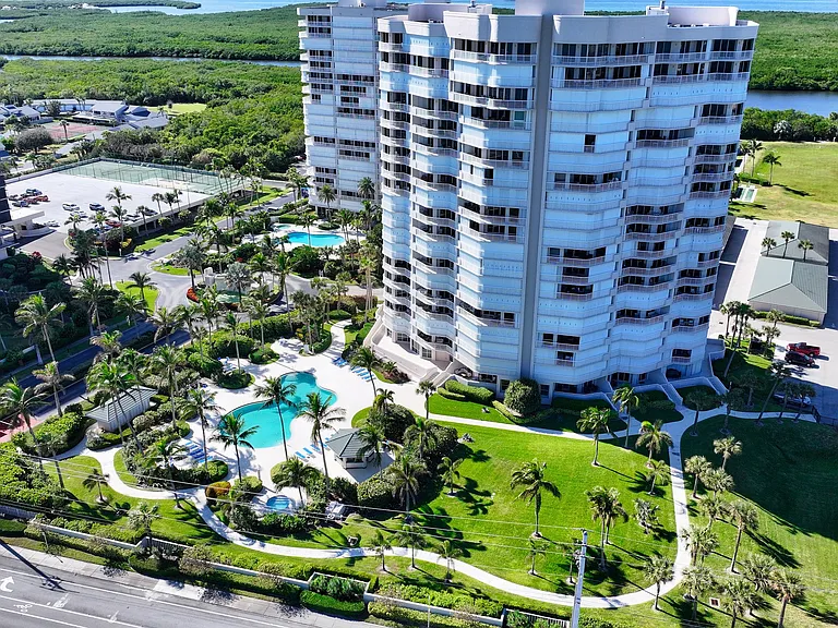 5051 N Highway A1A #8-2 — Photo 2