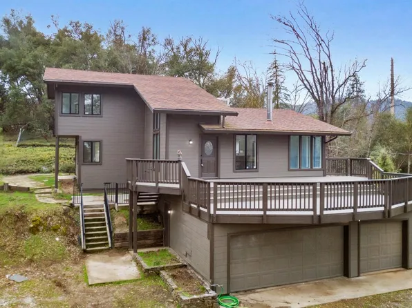 45950 Murray Hill Dr, Oakhurst, CA 93644