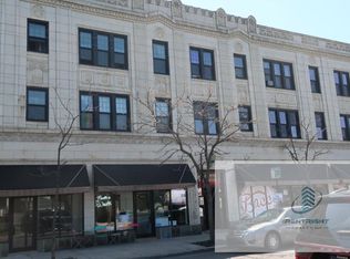 5037 W Montrose Ave APT 206, Chicago, IL 60641