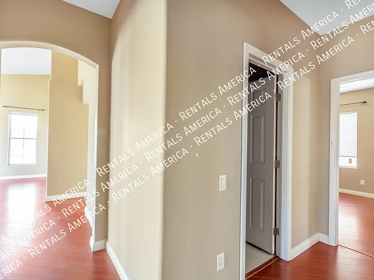 7165 W Yarbough Dr — Photo 12
