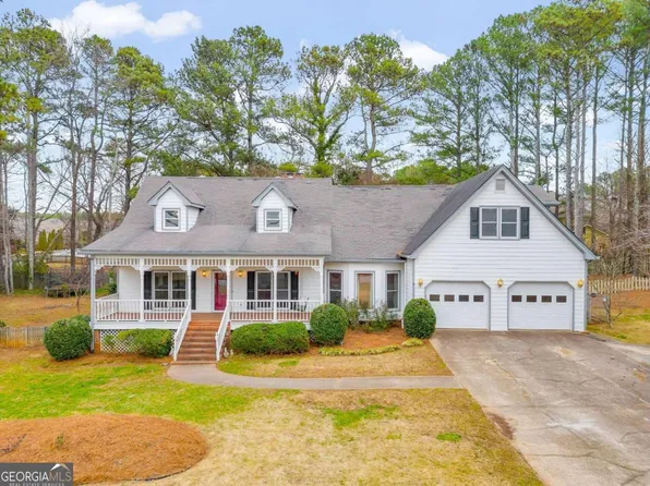 1828 Harbour Oaks Dr, Snellville, GA 30078