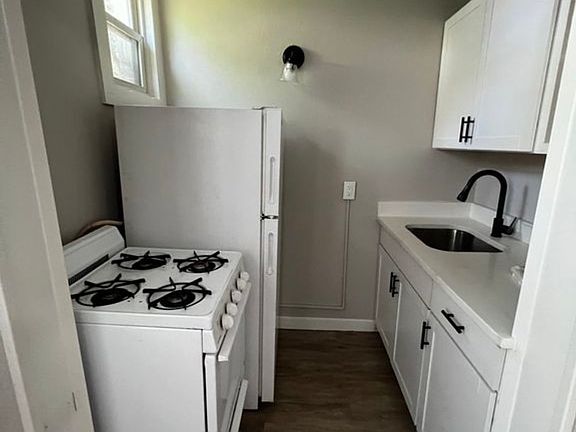 4th image of 2422 W Vermijo Ave #7