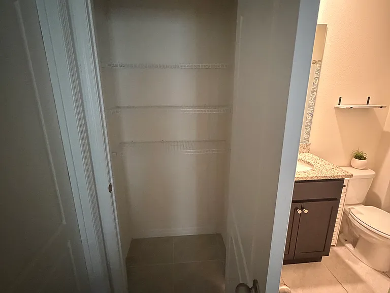 553 Park Place Blvd — Photo 1
