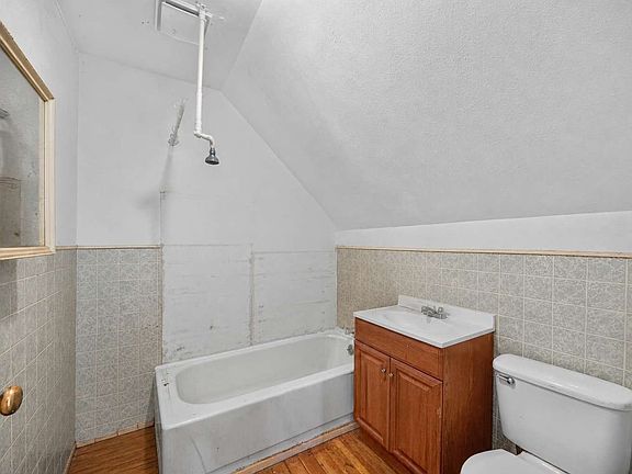 3rd image of 1217 6th St