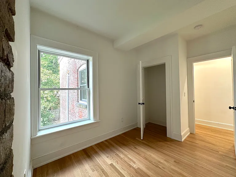 140 3rd St #3 — Photo 12