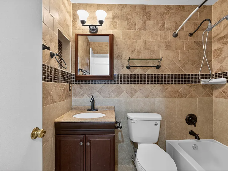 14546 Bisbee Ct — Photo 22