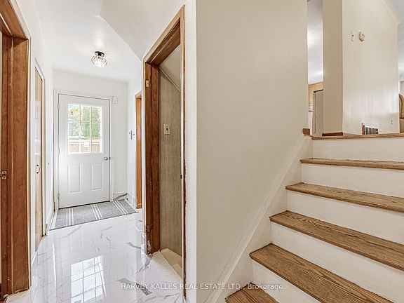 5th image of 205 Vauxhall Dr