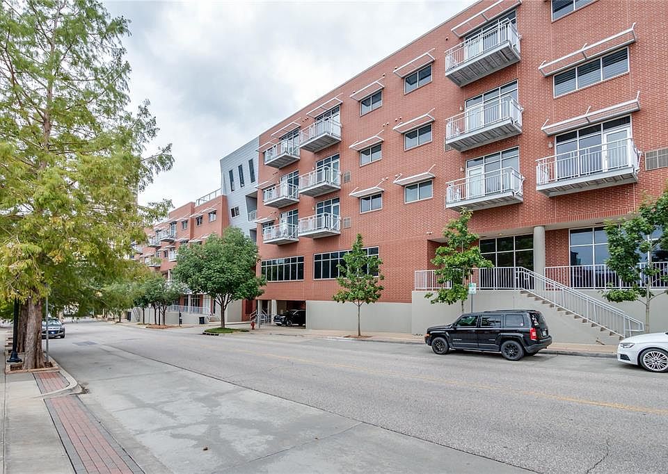 1st image of 1 NE 2nd St APT 412
