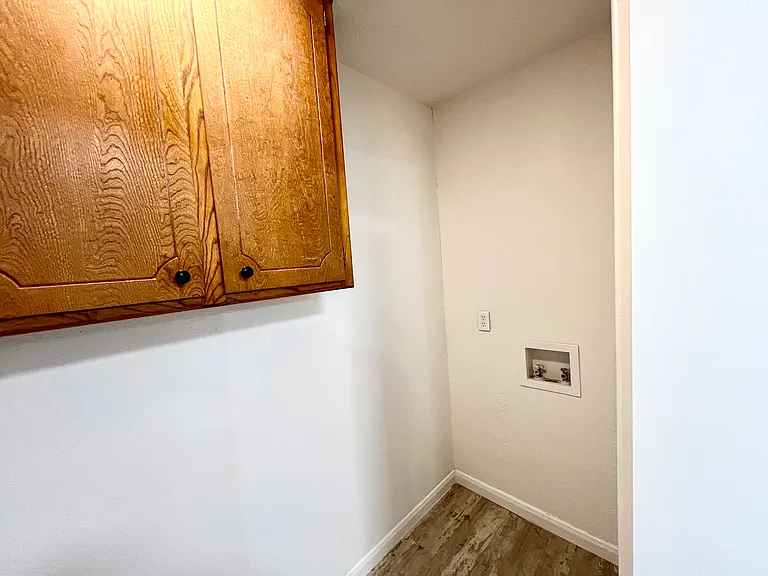 6415 Circo Dr — Photo 9