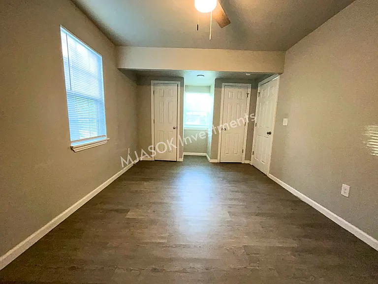 1808 NW Taft Ave — Photo 10
