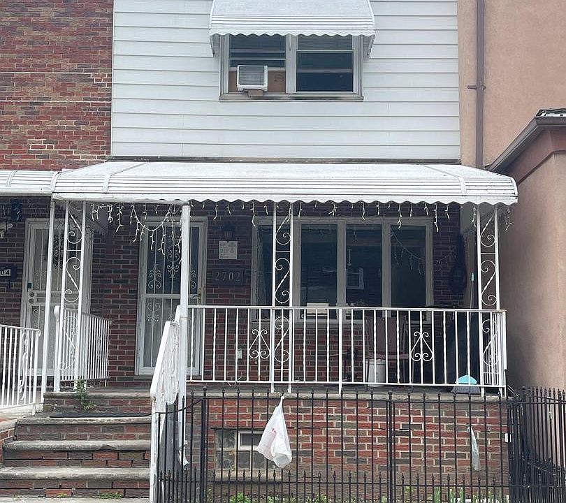1st image of 2702 S Darien St