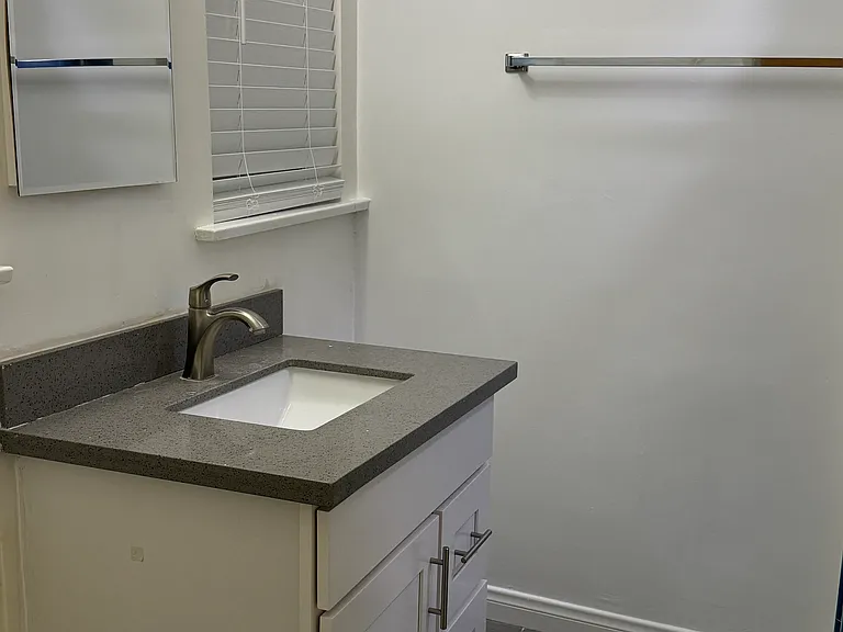 BATHROOM #3
