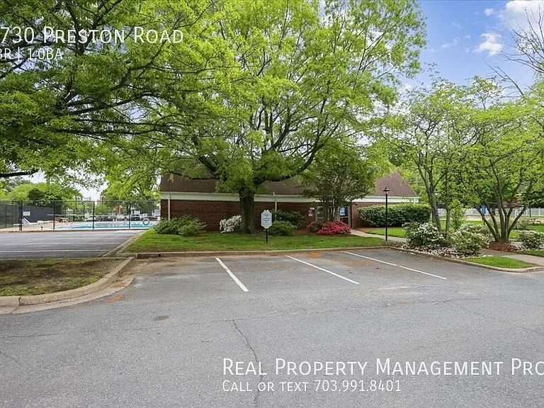 1730 Preston Rd — Photo 27