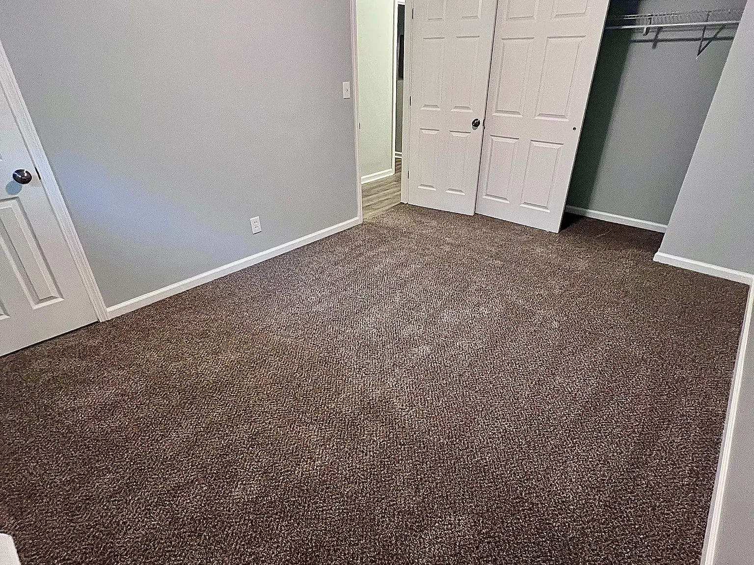 3 bed, 1200 sqft, $1,700 — Photo 4