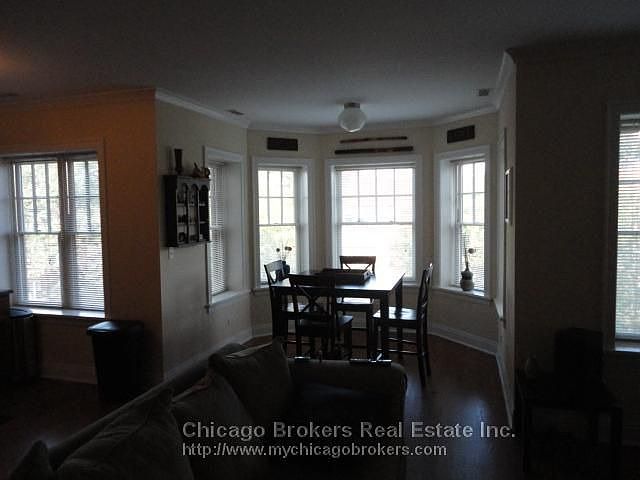 1st image of 4906 N Washtenaw Ave Unit 3B