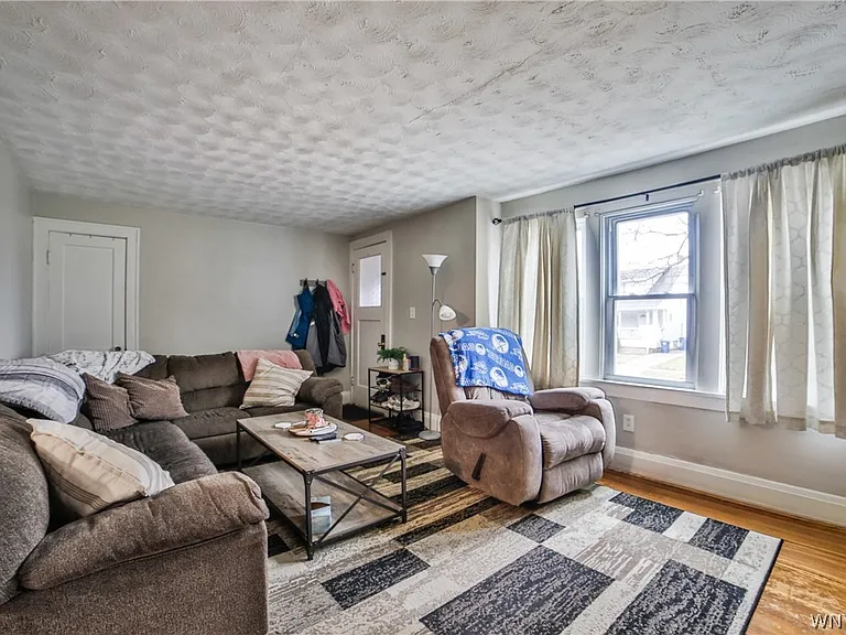 153 Springville Ave #LOWER — Photo 4