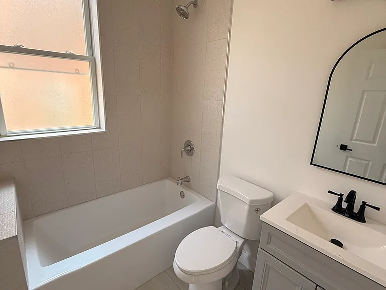 4751 W Monroe St #2 — Photo 2