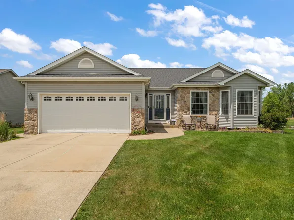 309 Pepper Creek Dr, Valparaiso, IN 46385