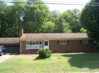 554 Bouquin Cir, Oil City, PA