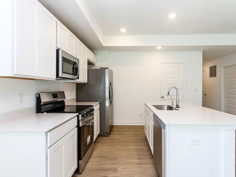 8813 Georgina St — Photo 5