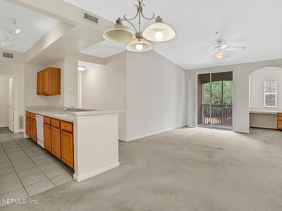 4th image of 10075 GATE Parkway N #2805