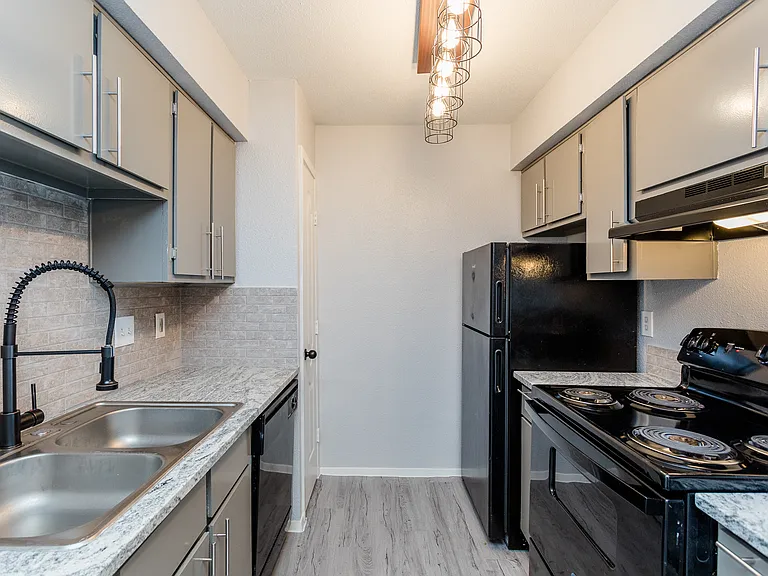Villa Luna Apartments — Photo 31