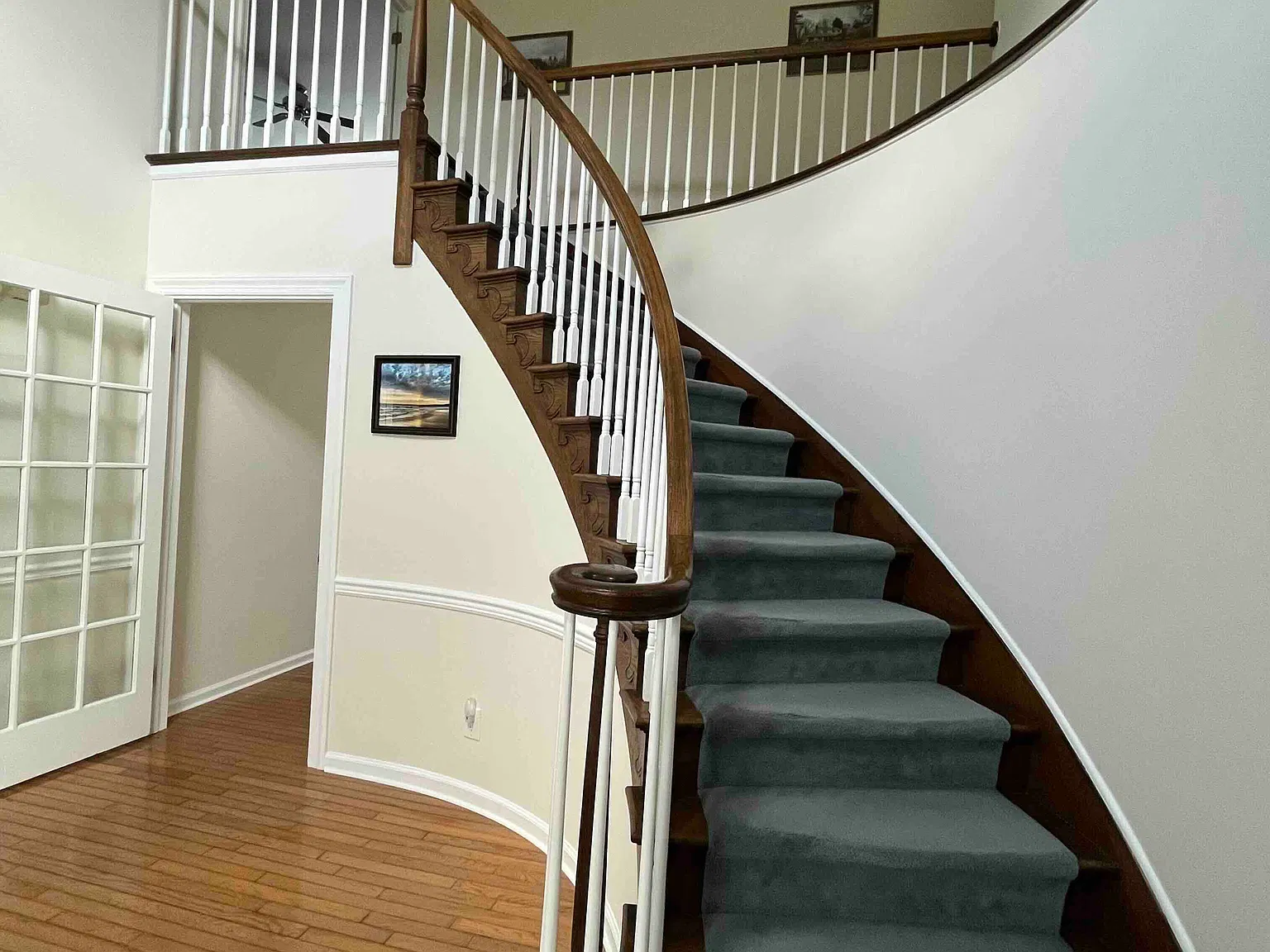 4 bed, 3200 sqft, $4,900 — Photo 2