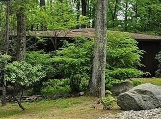 12 Charnwood Dr, Suffern, NY