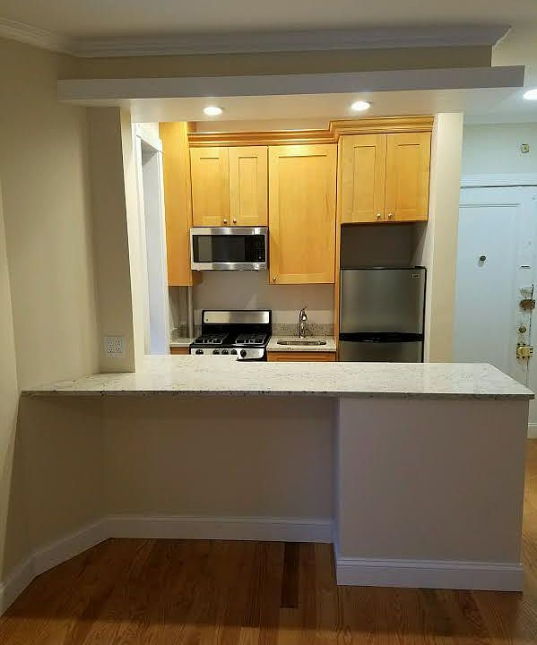 1st image of 224 E 48th St APT 2B