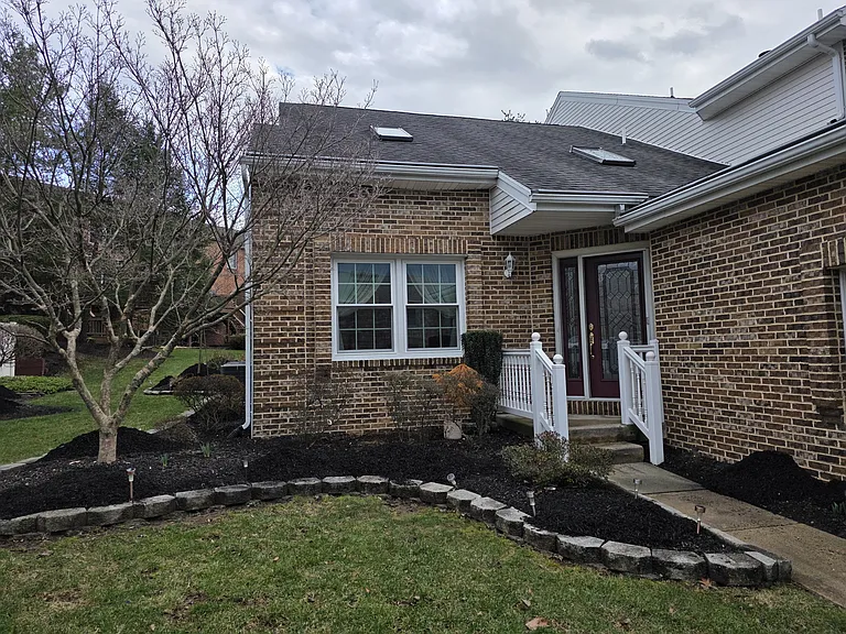 4226 Nantucket Dr — Photo 2