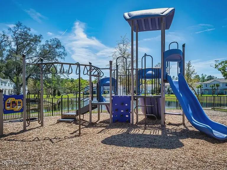 240 Pasadena Dr — Photo 44