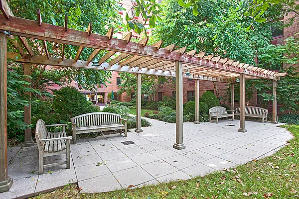 Rented by RY Management Co., Inc | media 10