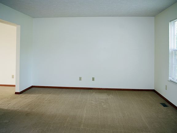 5th image of 18959 Fairfield Blvd