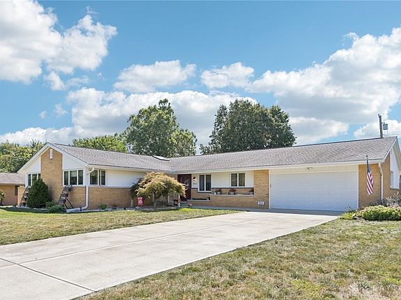 2nd image of 966 Morningside Dr