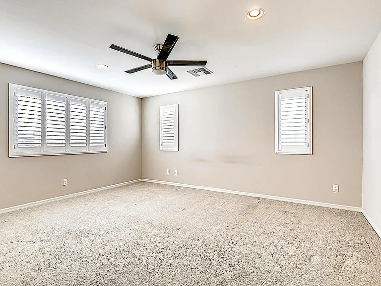 8117 Ancient Oaks Ave — Photo 13