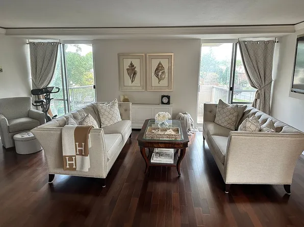 2401 Pennsylvania Ave APT 304, Wilmington, DE 19806